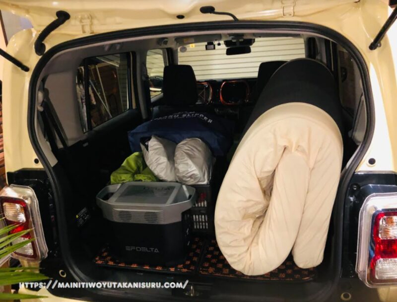 新型ハスラー Mr52s の車中泊マットを変えようとしたら 室内幅に邪魔されました Wiz Select Home Camping